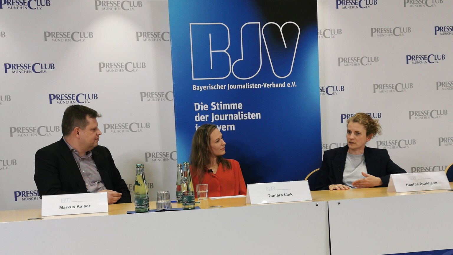  – Vor der Wahl diskutierten Markus Kaiser und Sophie Burkhard mit Tamara Link zum Thema "KI im Rundfunk".